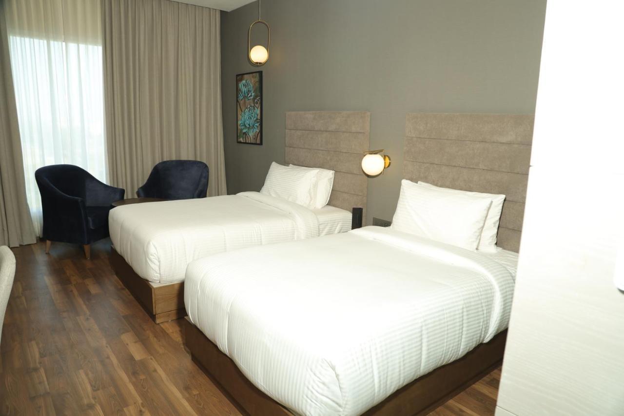 Wyndham Chandigarh Mohali Ngoại thất bức ảnh