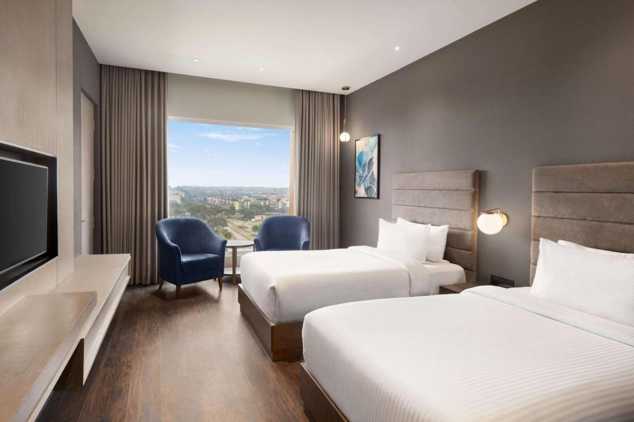 Wyndham Chandigarh Mohali Ngoại thất bức ảnh