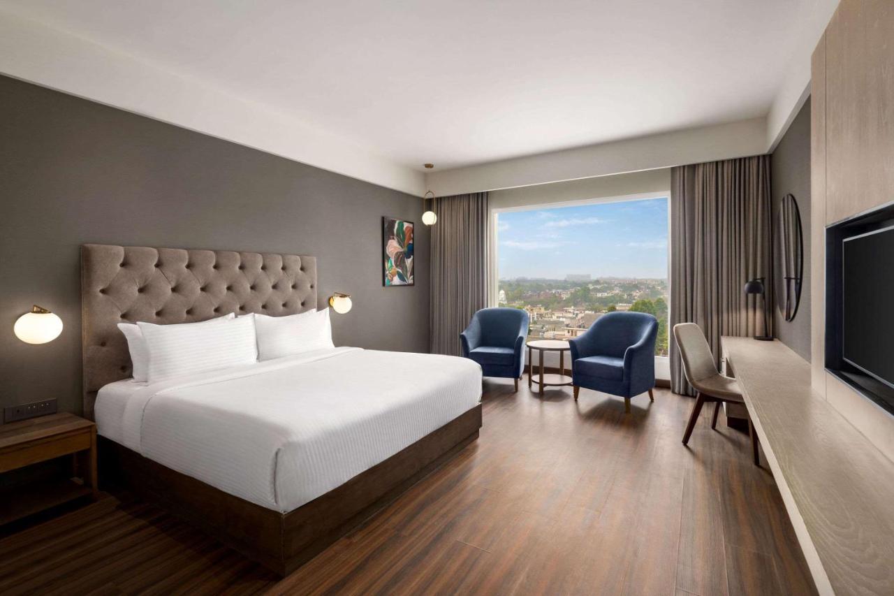 Wyndham Chandigarh Mohali Ngoại thất bức ảnh
