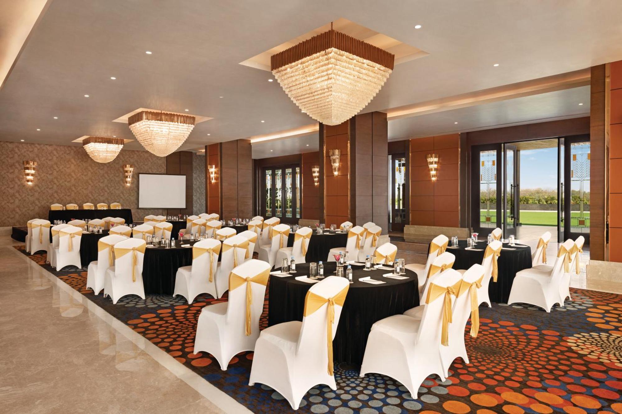 Wyndham Chandigarh Mohali Ngoại thất bức ảnh